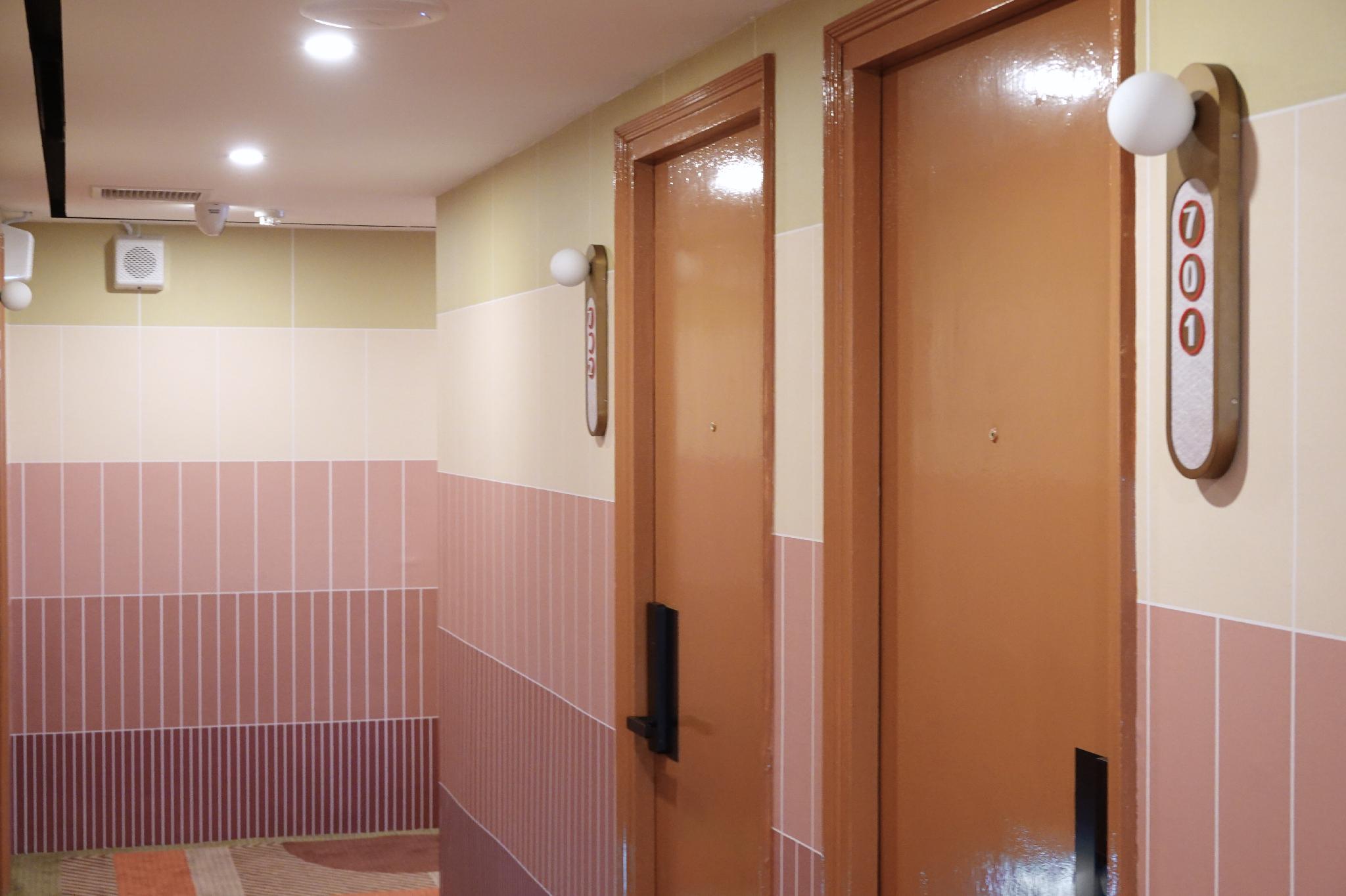 A Hotel Farrer Park - Newly Renovated hotel photo 5