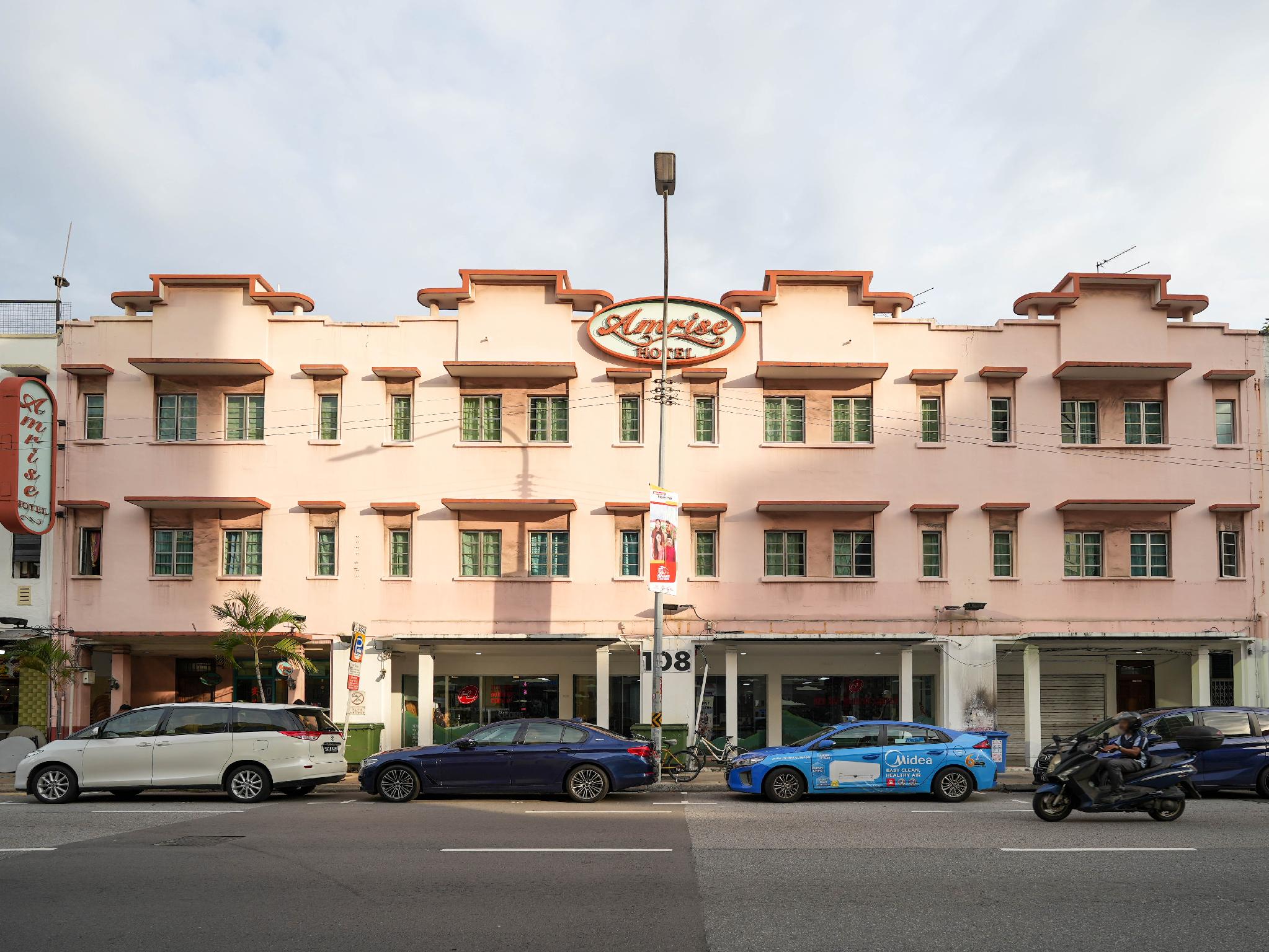 Amrise Hotel(Check in at 10PM, Check out at 9AM) hotel photo 1