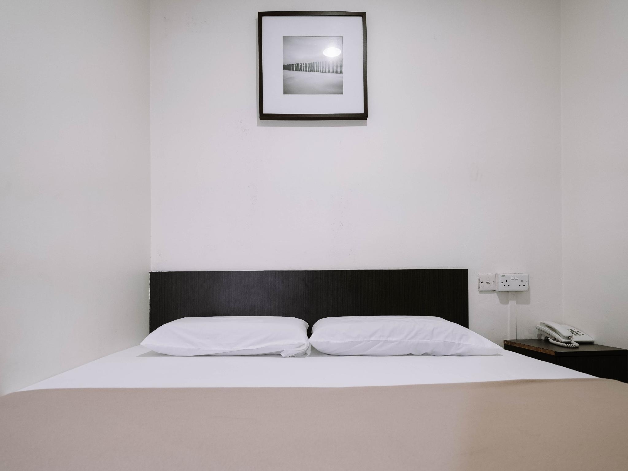 Amrise Hotel(Check in at 10PM, Check out at 9AM) hotel photo 2