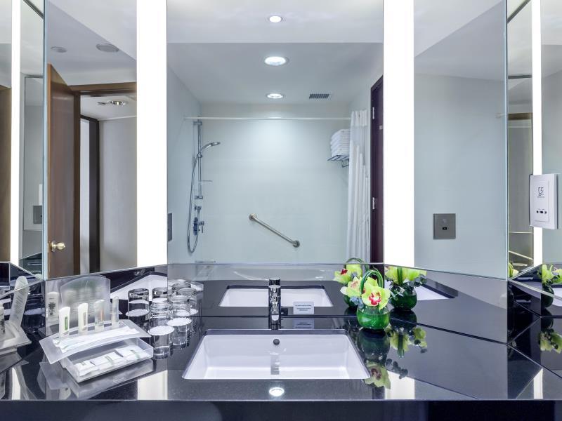 Holiday Inn Singapore Atrium By IHG hotel photo 2