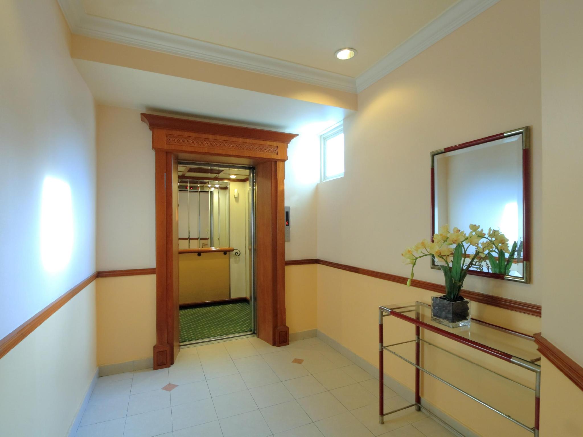 Hotel Bencoolen hotel photo 5