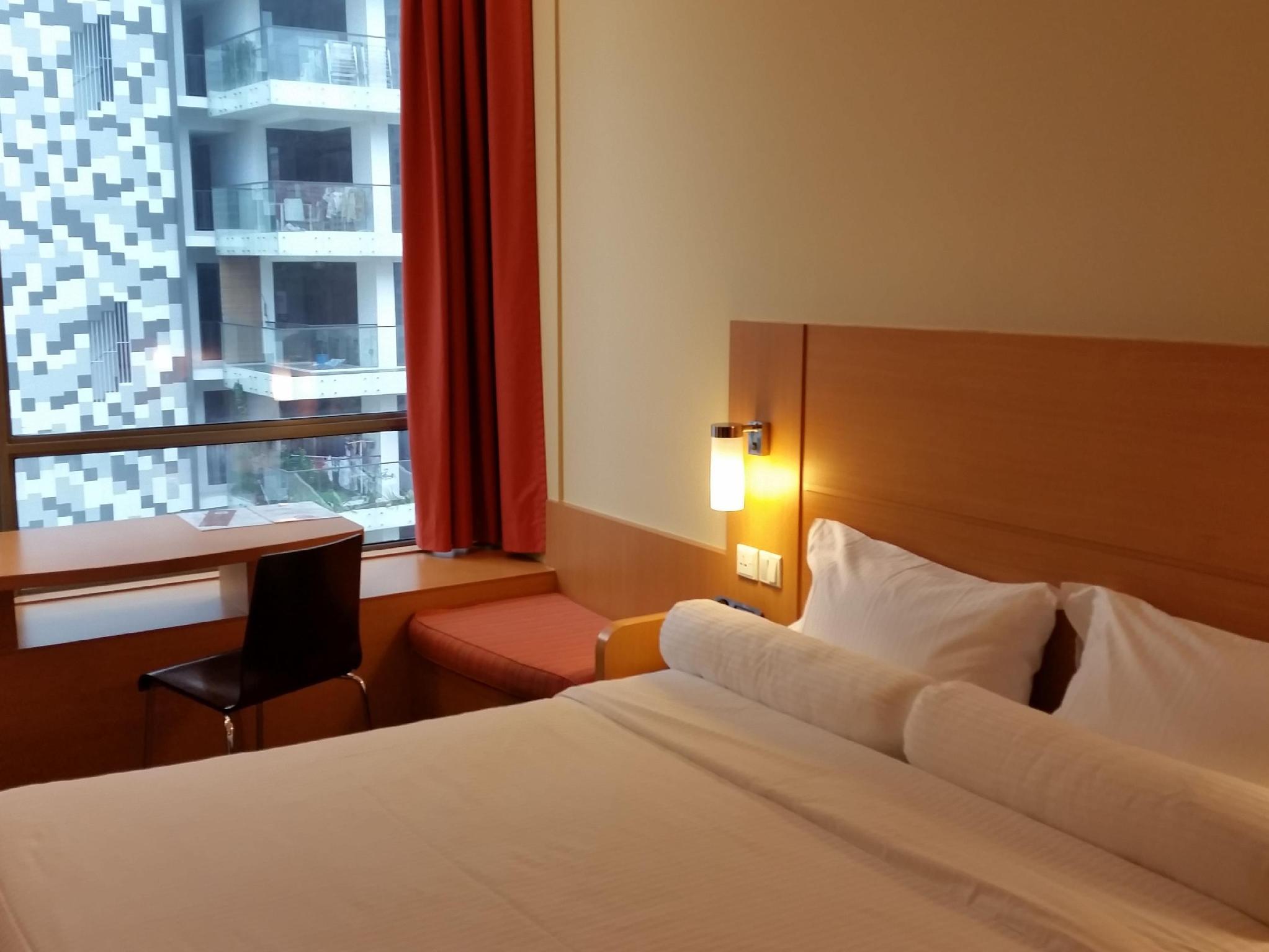 Ibis Hotel Singapore Novena hotel photo 2