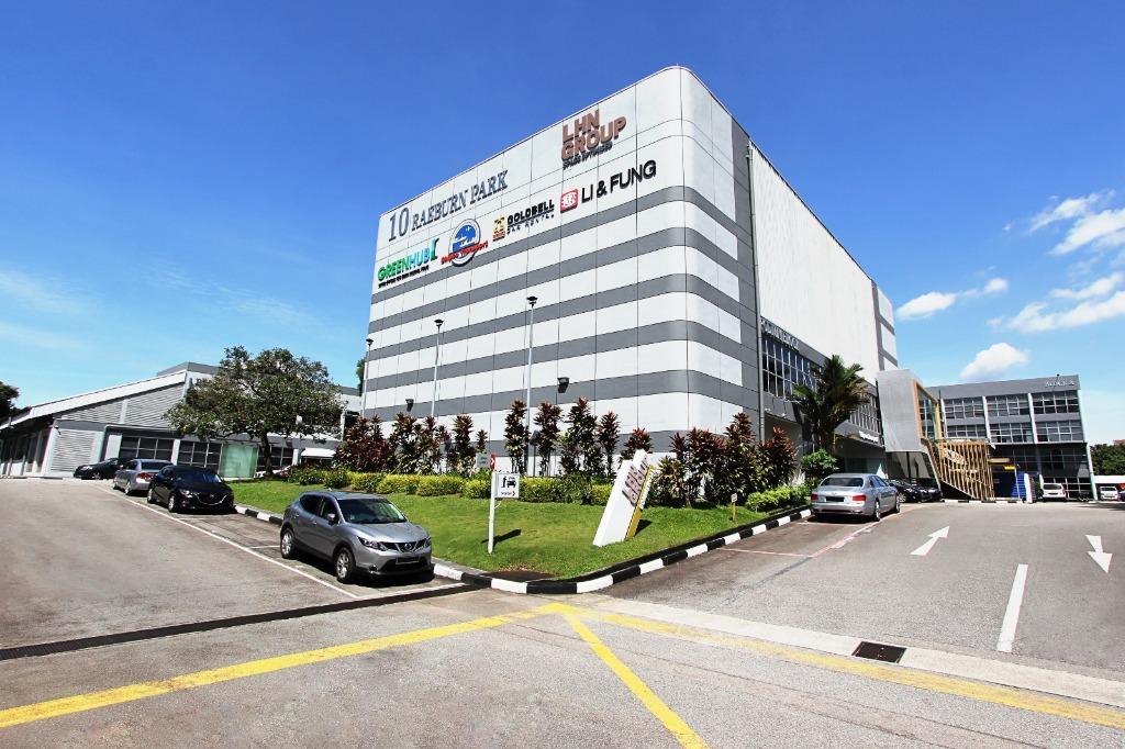 International Service Apartments at Raeburn Park Review: Budget Stay in Singapore