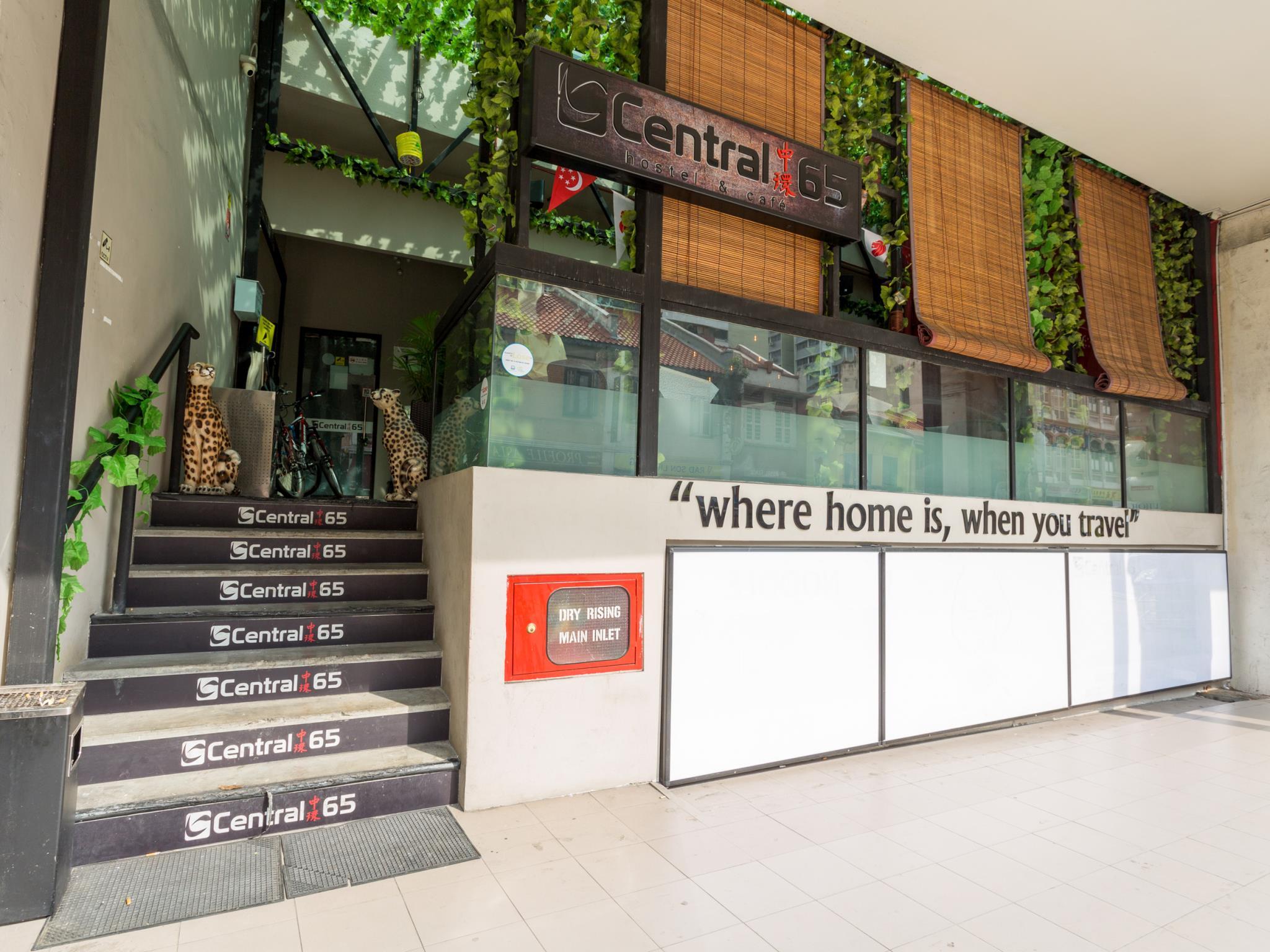 K2 Guesthouse Central Review: Affordable Bed and Breakfast in Singapore