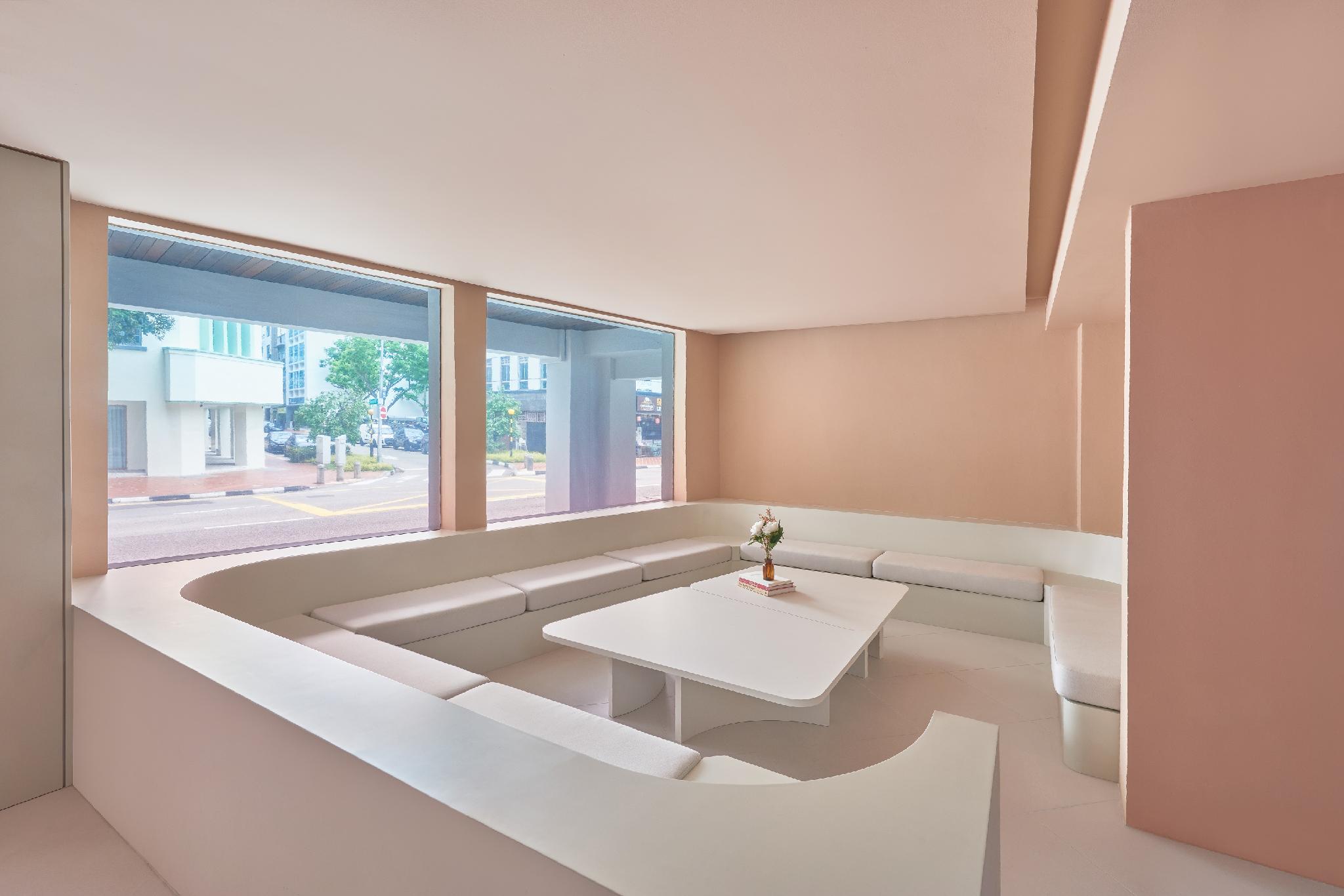 KINN Capsule: HER Space (Female Only) hotel photo 4
