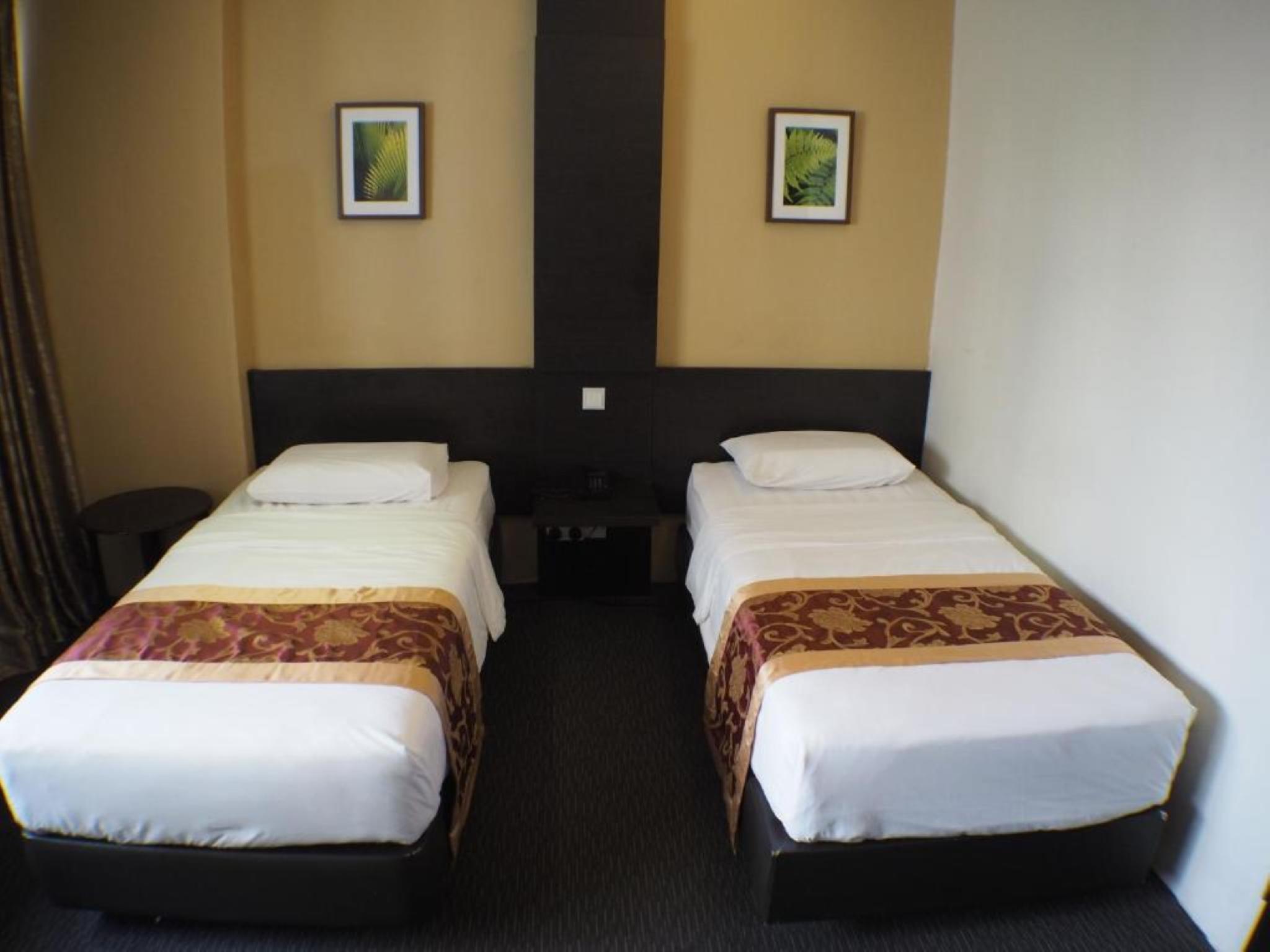 L Hotel @ Broadway hotel photo 2