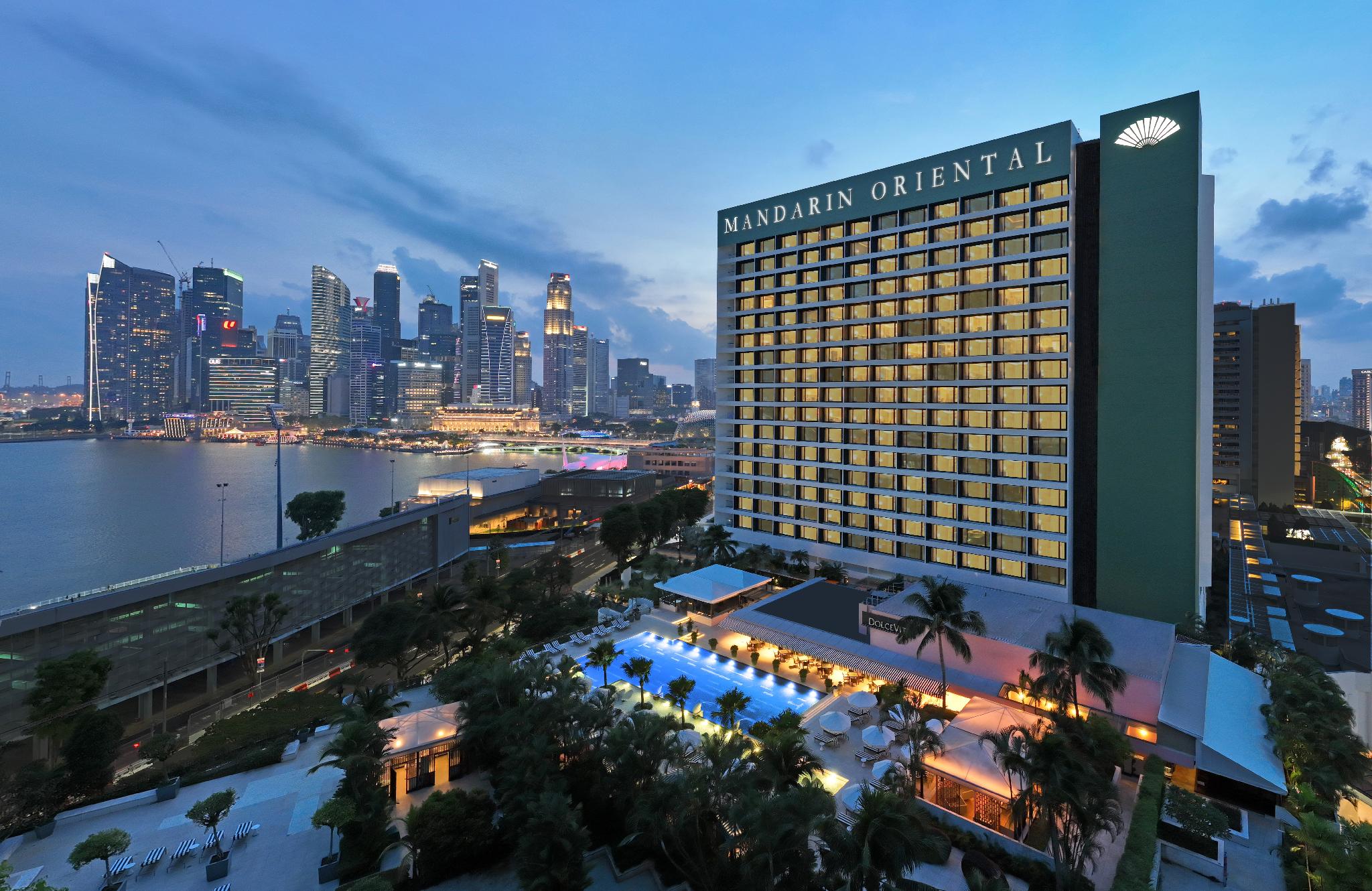 Mandarin Oriental, Singapore Review: 5-Star Marina Square Hotel Guide
