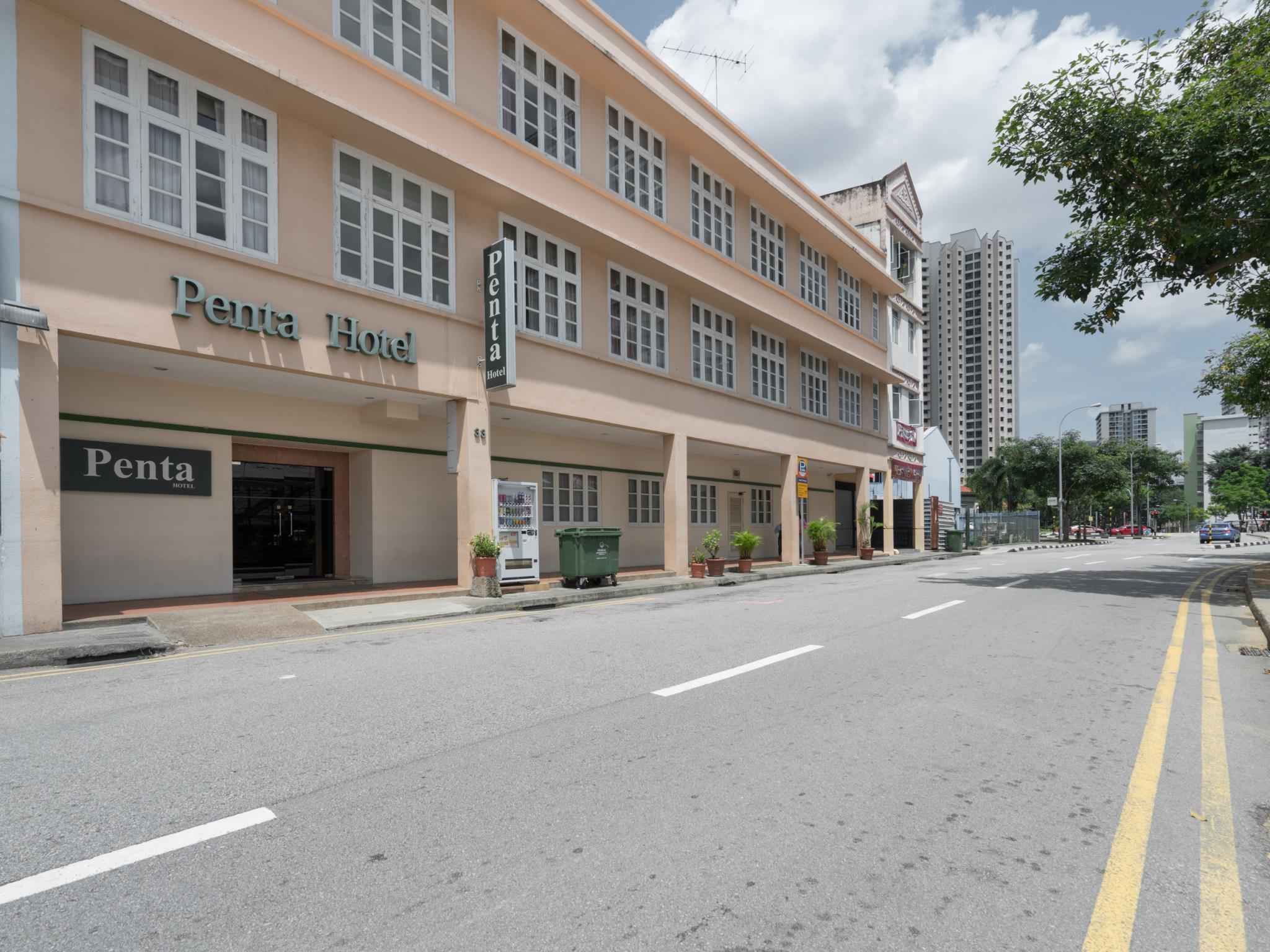 Penta Hotel Singapore Review: 3-Star Budget Stay on Birch Road