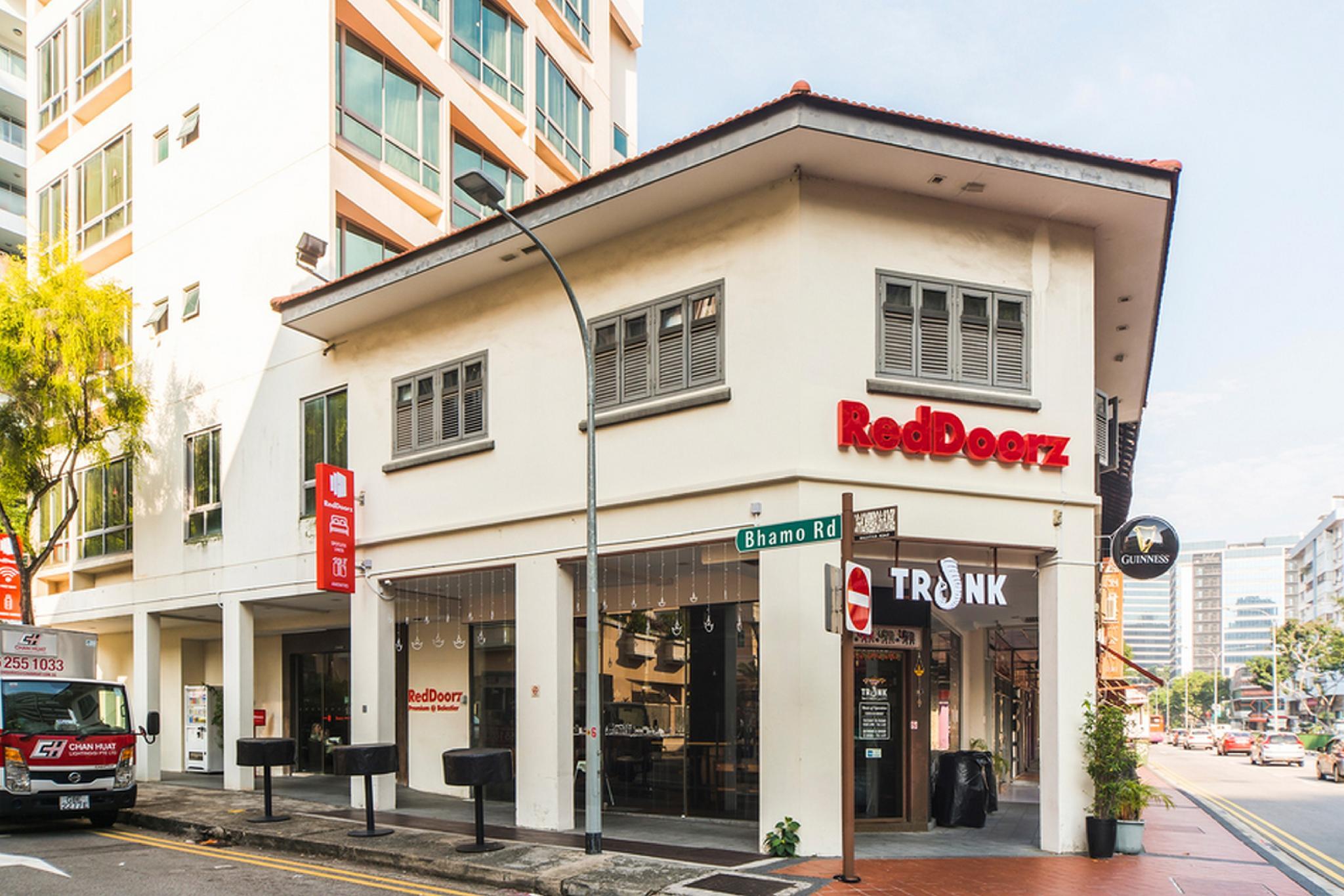 RedDoorz Premium @ Balestier Review: Affordable 3-Star Stay in Singapore