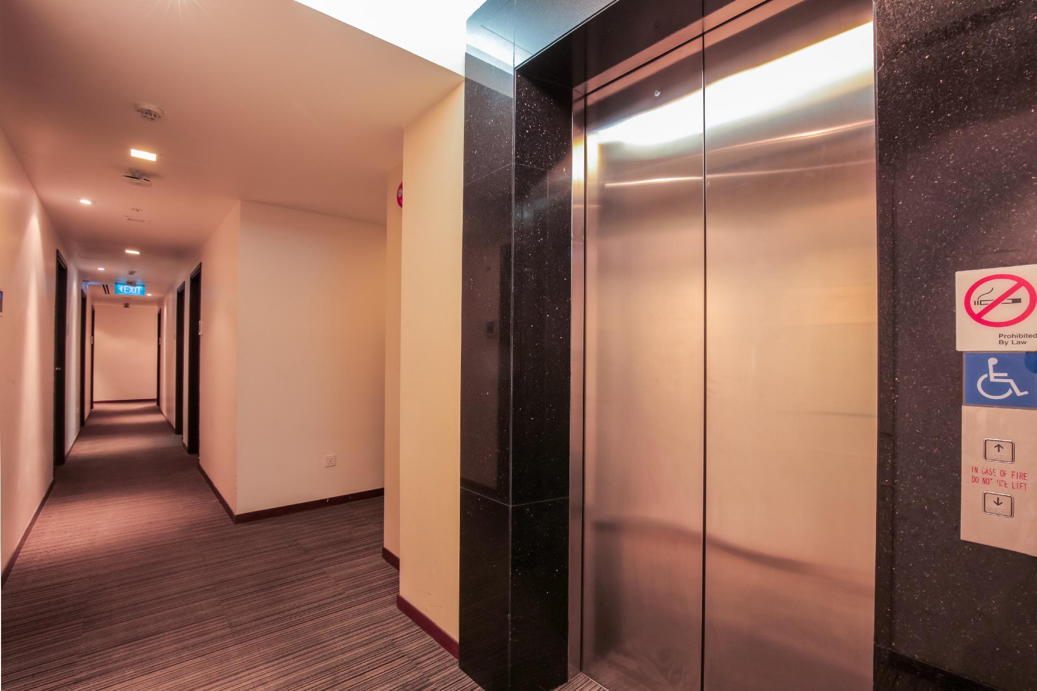 RedDoorz Premium @ Balestier hotel photo 4