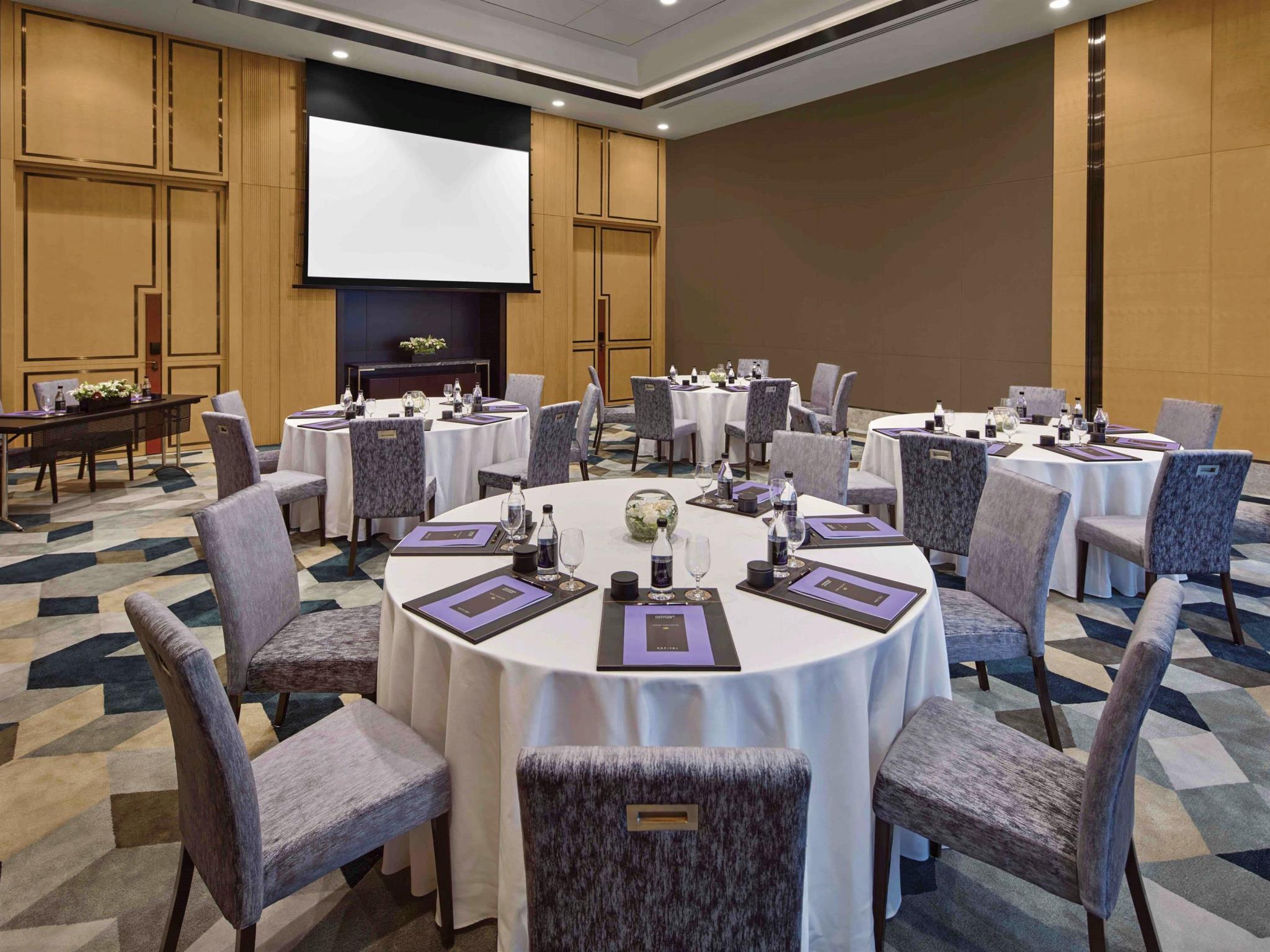 Sofitel Singapore City Centre hotel photo 3