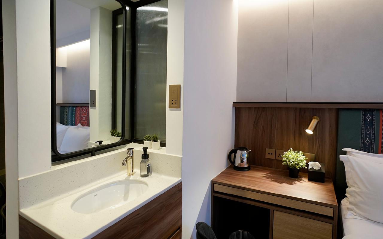 ST Signature Bugis Middle, DAYUSE hotel photo 2